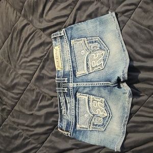 Rock Revival jean shorts size 32 NWOT